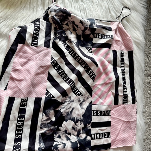 *sold* NWT Rare Sexy Victoria’s Secret Lounge Top - Picture 6 of 7